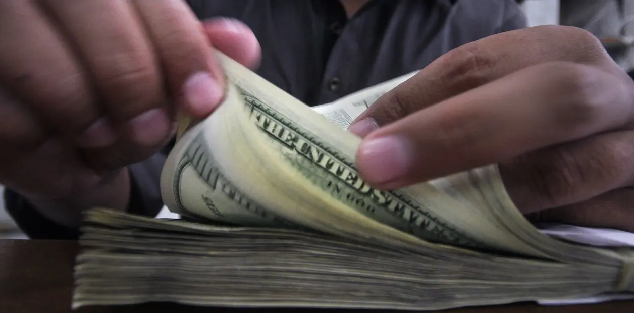 dolar blue marzo 2024 - A cuánto está el dólar blue hoy, 27 de marzo de 2024