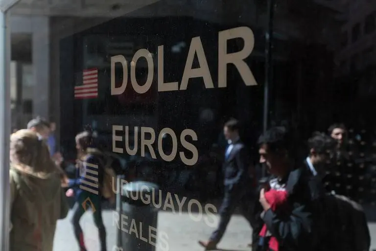 precio dolar noviembre - A cuánto está el dólar blue hoy 29 de noviembre