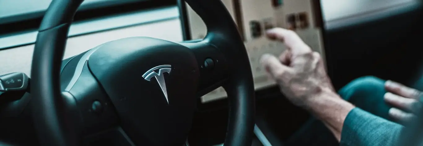 yahoo finanzas tesla - Cómo invertir en Tesla