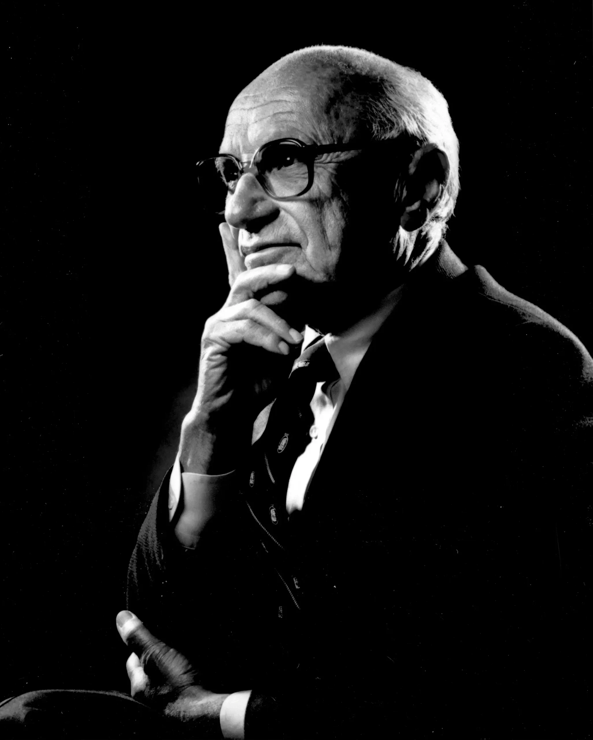 Milton Friedman y el papel de las corporaciones capitalistas: Una crítica a la doctrina de la maximización de las ganancias - Cuál es el aporte de Milton Friedman milton friedman eco finanzas - Cuál es el aporte de Milton Friedman