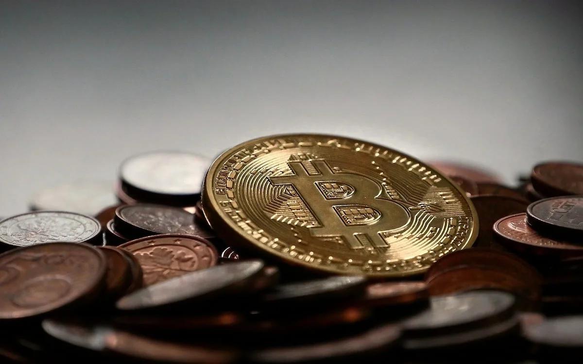 El Origen de las Criptomonedas: Una Revolución Digital - Cuál fue la primera criptomoneda del mundo origen de la criptomoneda - Cuál fue la primera criptomoneda del mundo