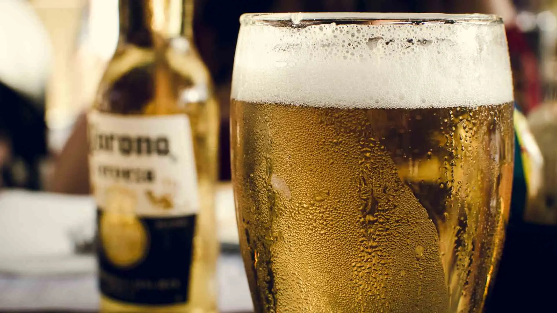 Invertir en cerveza artesanal: rentabilidad y consejos para tu negocio - Cuánto se invierte para un expendio de cerveza invertir en cerveza artesanal - Cuánto se invierte para un expendio de cerveza