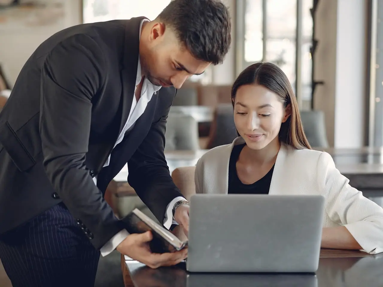 asistente de finanzas - Es asistente financiero un buen trabajo