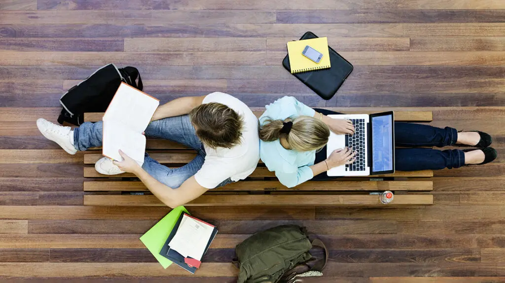 Las Mejores Carreras de Negocios: Guía Completa para tu Futuro Profesional - Qué carrera estudiar para emprender un negocio carreras relacionadas con negocios y finanzas - Qué carrera estudiar para emprender un negocio