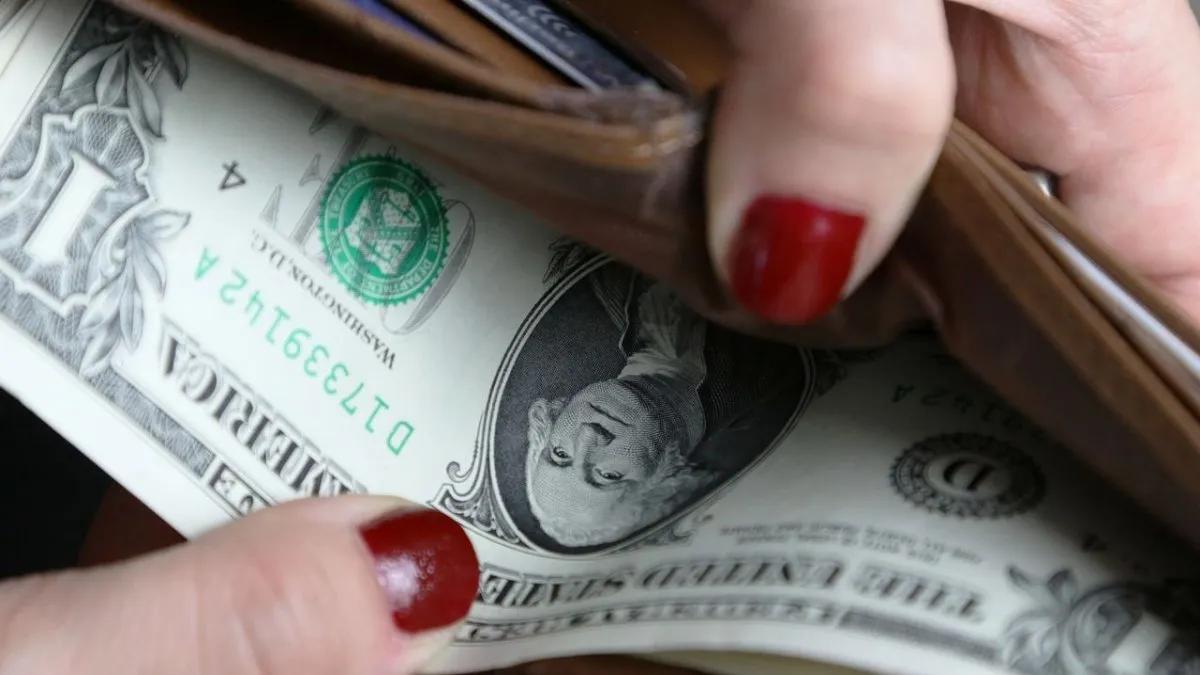 como funciona el dolar mep - Qué conviene comprar, dólar ahorro o dólar mep
