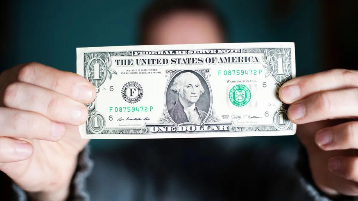 que dolar es mas caro - Qué dólar vale más, cara chica o cara grande