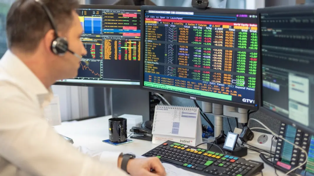 bloomberg finanzas - Qué es Bloomberg Finance LP