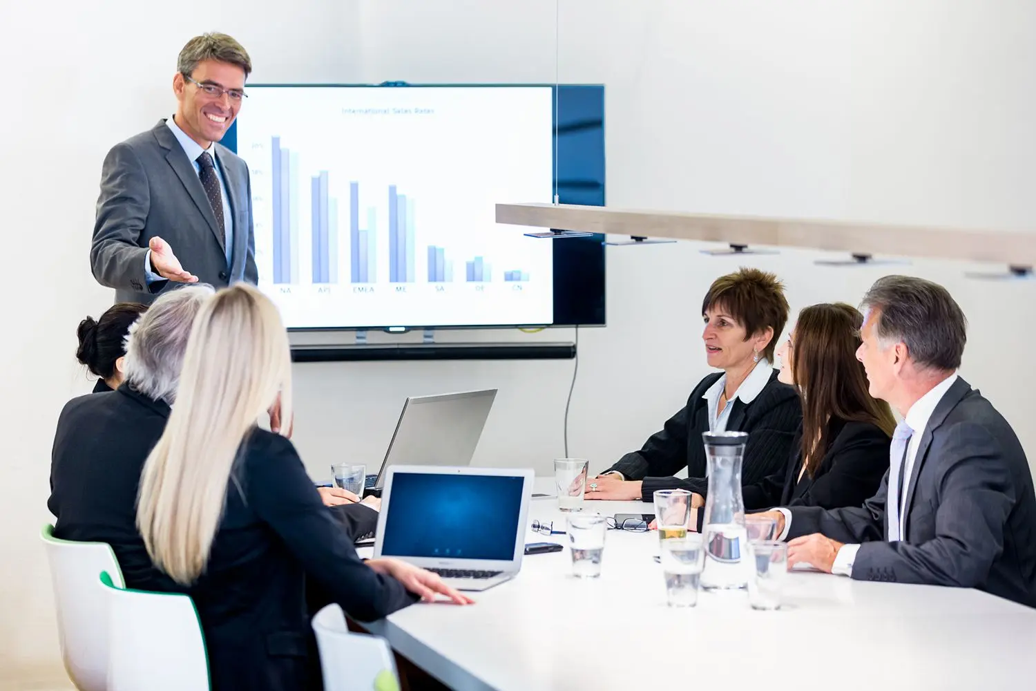 Holding Financiero: Qué es, Ventajas y Ejemplos - Qué es el holding financiero finanzas holding group - Qué es el holding financiero