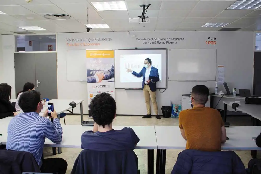 finanzas universidad valencia - Qué es UV en Finanzas