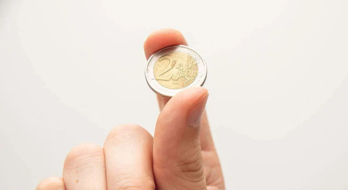 2 euro beatrix koningin der nederlanden 2001 valore - Qué moneda de dos euros es valiosa