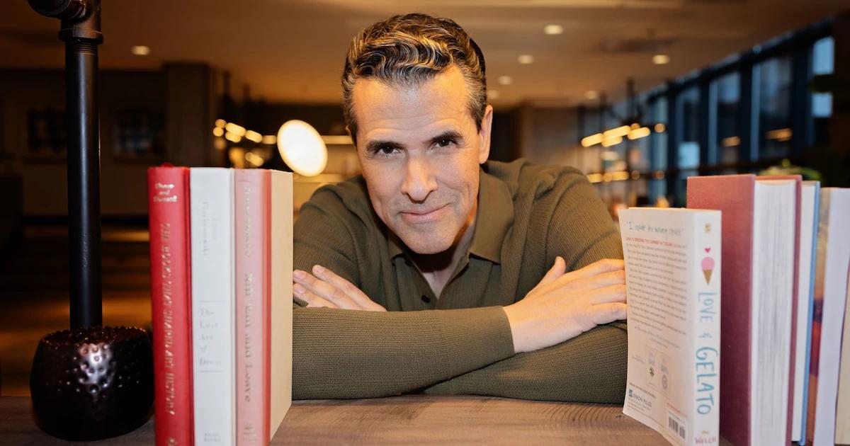 Marco Antonio Regil: Más que un presentador, un gurú financiero - Qué negocios tiene Marco Antonio Regil finanzas con marco antonio regil - Qué negocios tiene Marco Antonio Regil