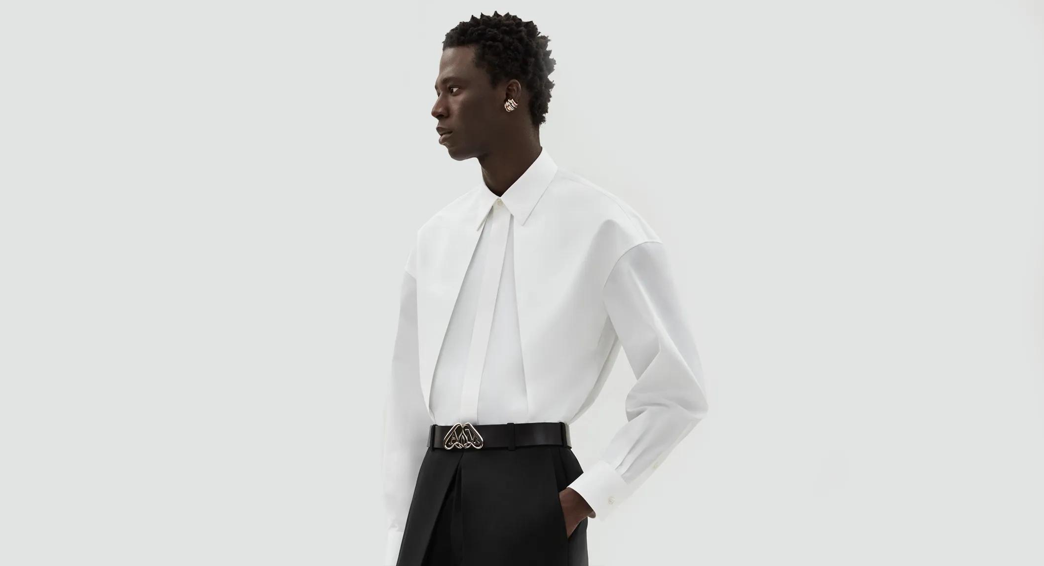 Alexander McQueen: Lujo, Historia y Precio en Estados Unidos - Qué talla debo elegir para Alexander McQueen alexander mcqueen euro - Qué talla debo elegir para Alexander McQueen