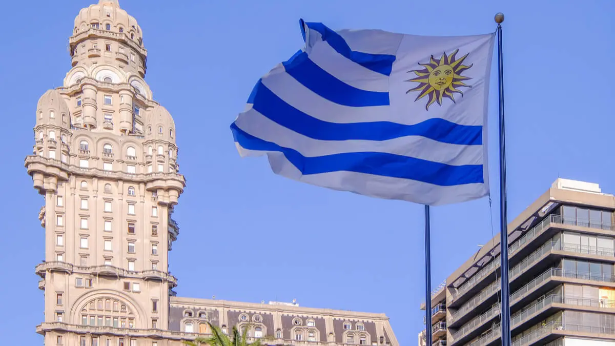 Invertir en Uruguay desde Argentina: guía completa para abrir una cuenta bancaria y trabajar en el país - Qué tiene que hacer un argentino para vivir en Uruguay invertir en uruguay desde argentina - Qué tiene que hacer un argentino para vivir en Uruguay
