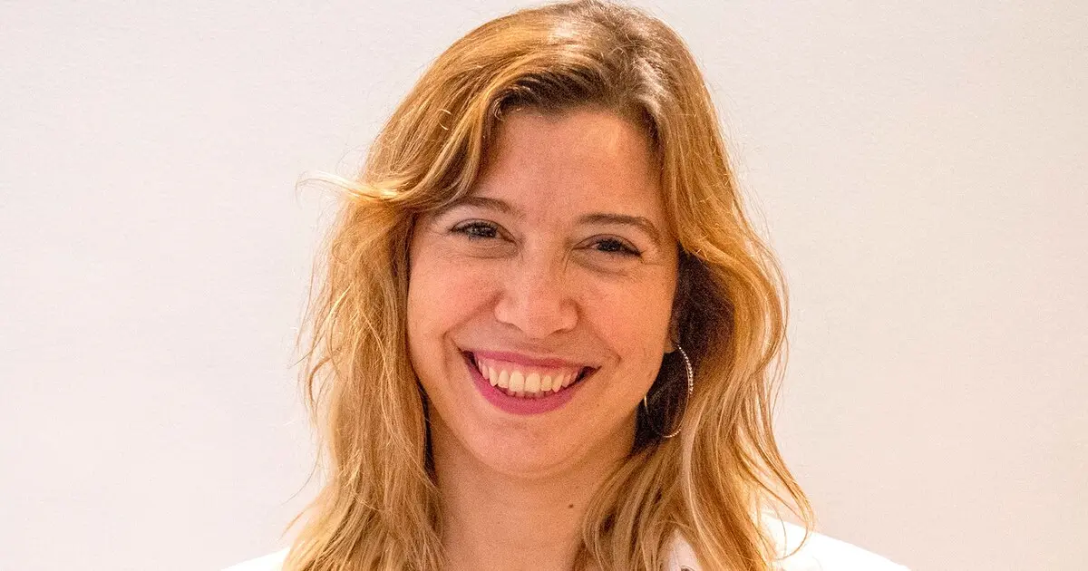 Economista especialista en finanzas mujer: rompiendo barreras en el mundo financiero - Quién es la chica de IOL economista especialista en finanzas mujer - Quién es la chica de IOL