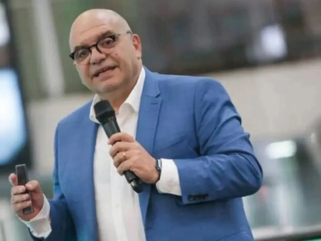Quién Puso el Dólar en El Salvador: Historia de la Dolarización - Quién puso el dólar en El Salvador salvador distefano dolar - Quién puso el dólar en El Salvador